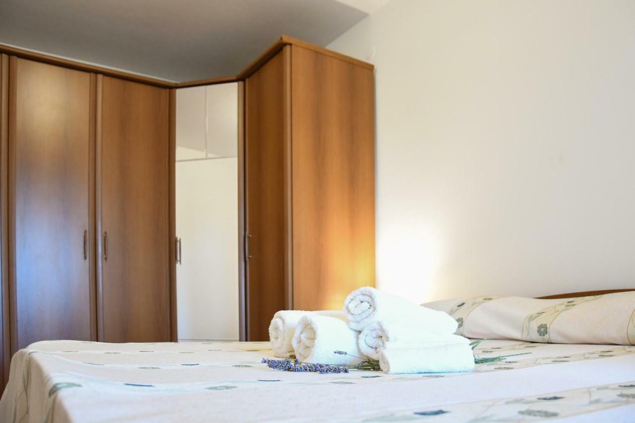 Duska Apartment Umag Bagian luar foto