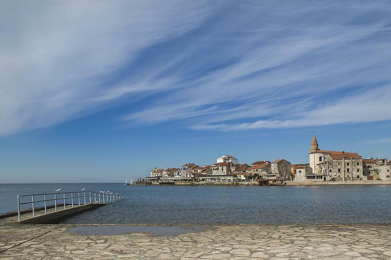 Duska Apartment Umag Bagian luar foto